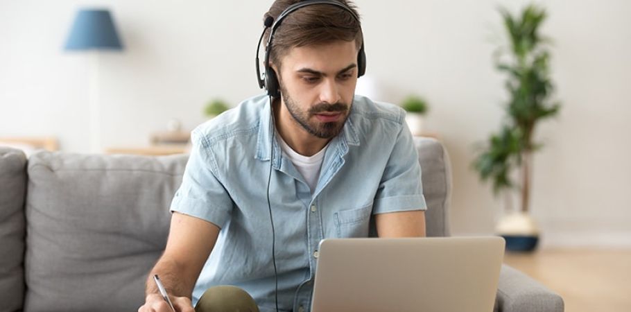 In smartworking con l’acufene